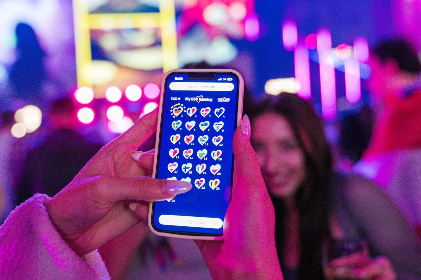 SWR ESC Voting Game — guest with smartphone at the SWR3 ESC Party